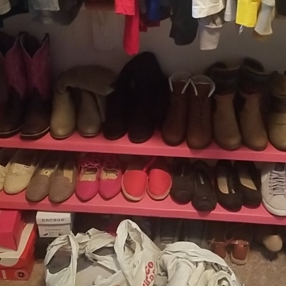 Shoes - Picture 3 of 4